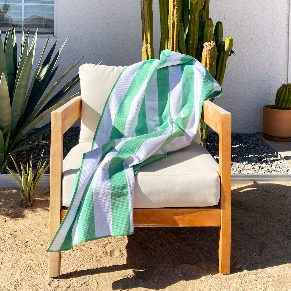 ‘Harlyn’ Microfiber Beach Towel